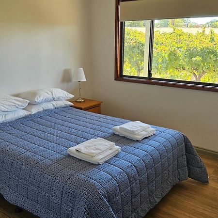 Albion On Swan Villa Henley Brook ภายนอก รูปภาพ